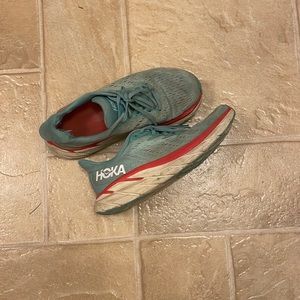 Clifton Hoka running shoe